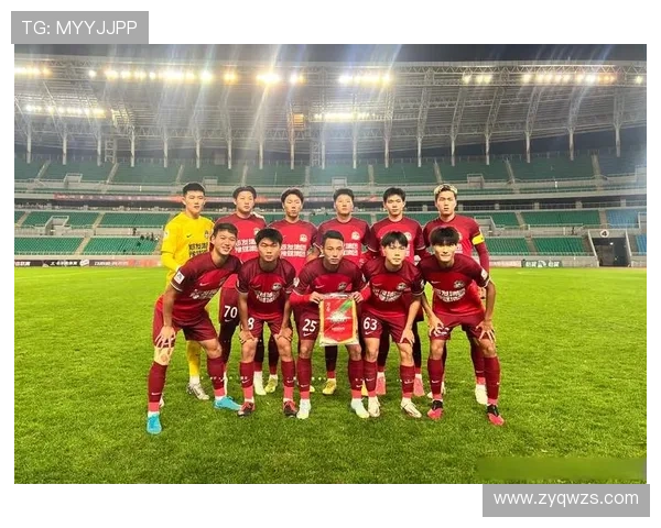 上海足球队在足球团队协作排行榜中荣获第八名展现出强大团队精神与默契配合