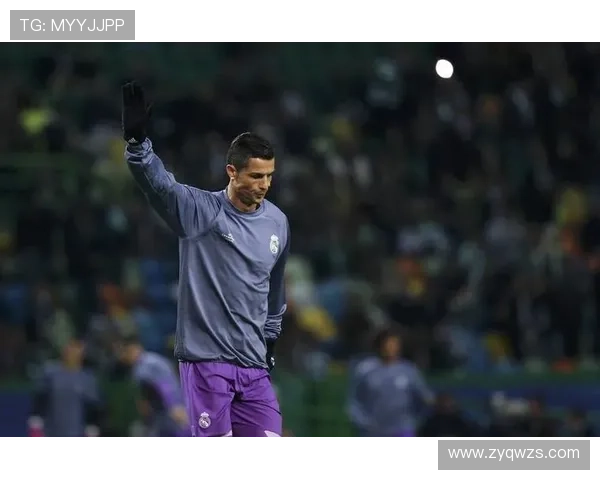 从青涩少年到世界巨星成长系列足球明星的奋斗历程与荣耀时刻